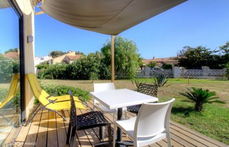 Gite à Lucciana, Grand Bastia, Haute-Corse, labellisé Gites de France : la terrasse Gite n°64431 Lucciana - Corse - Gite à Lucciana, Grand Bastia, Haute-Corse, labellisé Gites de France : la terrasse