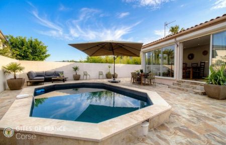 Gite n&deg;64701 Solaro - Corse - Gite &agrave; Solaro, C&ocirc;te-Orientale, Haute-Corse, labellis&eacute; Gites de France la terrasse et la piscine privative