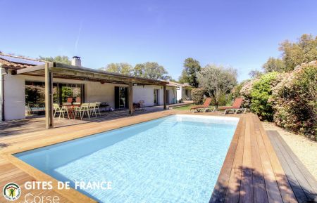 Chambre d'hôtes à Sotta, Corse du Sud, labellisé Gîtes de France : la piscine Bed & Breakfast no.28571 Sotta - Corse - Chambre d'hôtes à Sotta, Corse du Sud, labellisé Gîtes de France : la piscine
