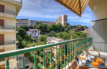 City Break No.24711 Ajaccio - Corse - Citybreak &agrave; Ajaccio, le Grand Ajaccio,labellis&eacute; G&icirc;tes de France : le balcon