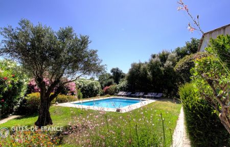 Gite n&deg;60501 Montegrosso - Corse - G&icirc;te &agrave; Montegrosso, Balagne, Haute-Corse, labellis&eacute; G&icirc;tes de France : le jardin et la piscine
