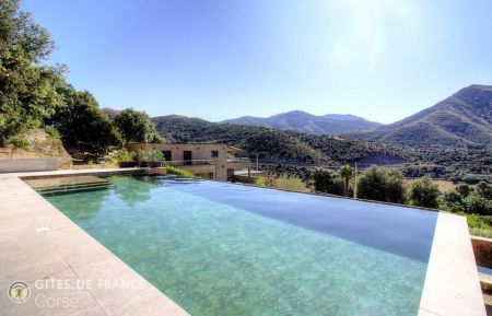 Gite n&deg;64492 Tralonca - Corse - Gite &agrave; Tralonca, Centre Corse, Haute Corse, labellis&eacute; Gites de France : la piscine commune
