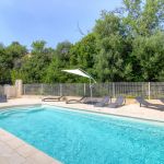 G&icirc;te &agrave; Cateri, Balagne, Haute-Corse, labellis&eacute; G&icirc;tes de France : l'espace commun / la piscine