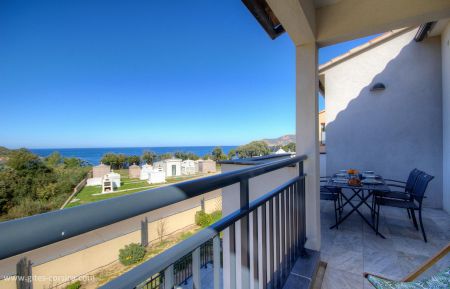 Appartement à Galeria, Balagne, Haute-Corse, labellisé Gîtes de France : la terrasse vue mer Gite n°61193 Galéria - Corse - Appartement à Galeria, Balagne, Haute-Corse, labellisé Gîtes de France : la terrasse vue mer