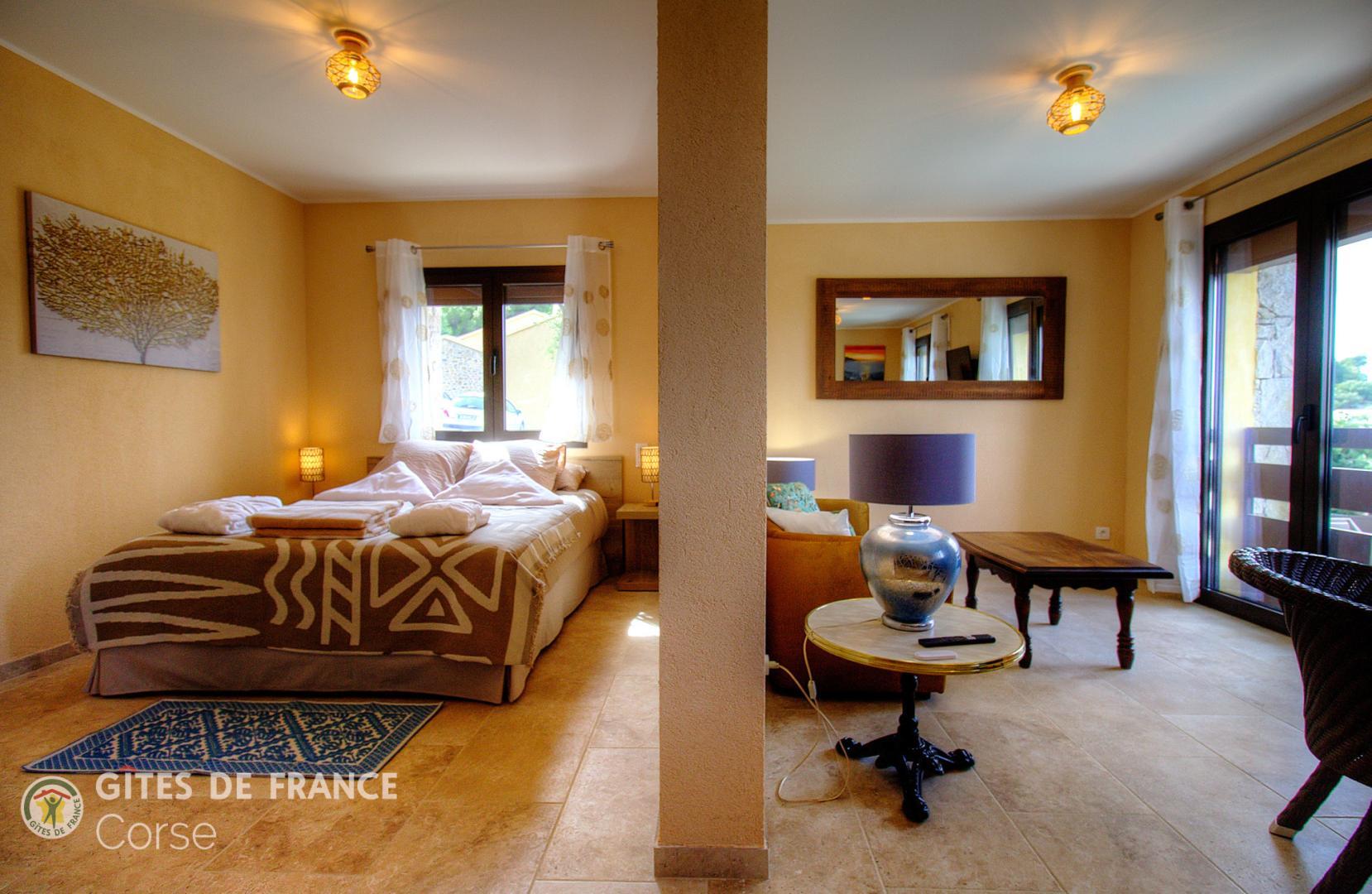 Chambres d'hôtes à Monticello, Balagne, Haute-Corse, labellisé Gites de France : la chambre Turchinu photo 10