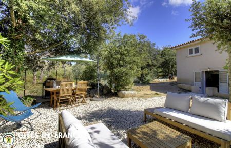 Gite à Porto Vecchio, le Sud Corse,labelisé Gîtes de France : la terrasse gravillonnée Gite n°25071 Porto-Vecchio - Corse - Gite à Porto Vecchio, le Sud Corse,labelisé Gîtes de France : la terrasse gravillonnée