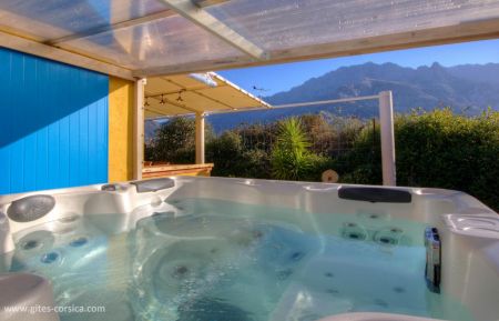 Gite n&deg;60631 Calenzana - Corse - G&icirc;te &agrave; Calenzana, Balagne, Haute-Corse, labellis&eacute; G&icirc;tes de France : le jacuzzi