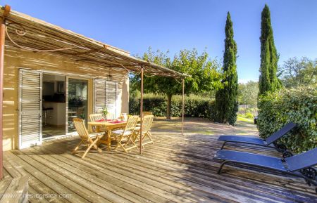 Gite à Porto-Vecchio; le Sud Corse, Labellisé Gîte de France : la maison et la terrasse Gite n°27601 Porto-Vecchio - Corse - Gite à Porto-Vecchio; le Sud Corse, Labellisé Gîte de France : la maison et la terrasse