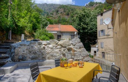 Gite n&deg;61661 Venaco - Corse - G&icirc;te &agrave; Venaco, Centre Corse, Haute-Corse, labellis&eacute; G&icirc;tes de France : terrasse