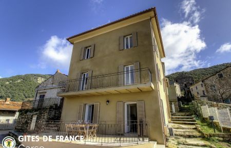 Gite n&deg;26782 Vico - Corse - Gite &agrave; Vico, la Cote Ouest, Corse du Sud, labellis&eacute; G&icirc;te de France : la b&acirc;tisse