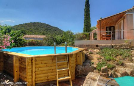 Gîte à Bocca dell'Oro, Porto-Vecchio, le Sud Corse, labellisé Gîtes de France : la piscine Gite n°25441 Porto-Vecchio - Corse - Gîte à Bocca dell'Oro, Porto-Vecchio, le Sud Corse, labellisé Gîtes de France : la piscine