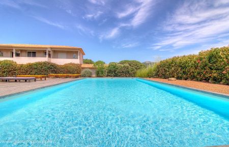 Gite à Porto-Vecchio, le Sud Corse, Labellisé Gîtes de France : la piscine Gite n°27442 Porto-Vecchio - Corse - Gite à Porto-Vecchio, le Sud Corse, Labellisé Gîtes de France : la piscine
