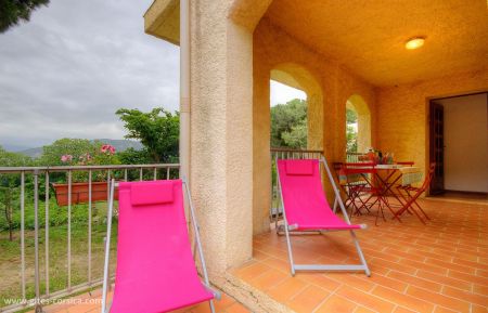 Gite n&deg;57474 Calvi - Corse - G&icirc;te &agrave; Calvi, Balagne, Haute-Corse, labellis&eacute; G&icirc;tes de France : la terrasse
