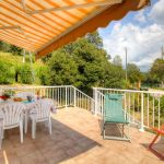 G&icirc;te &agrave; Sagone, la c&ocirc;te Ouest, Corse-du-Sud, labellis&eacute; G&icirc;tes de France : la terrasse