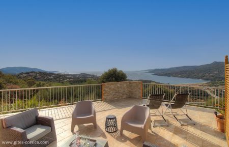 Gite n&deg;22431 Viggianello - Corse - G&icirc;te &agrave; Viggianello, le Grand Valinco en Corse du Sud, labellis&eacute; G&icirc;tes de France : la terrasse et la vue 