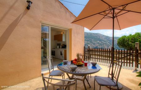 Gite n&deg;22541 Balogna - Corse - Mini villa &agrave; Balogna en Corse du Sud : le gite avec la terrasse