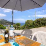 Gîte à Galeria, Balagne, Haute-Corse, labellisé Gîtes de France : la terrasse et sa vue sur la mer Gîte à Galeria, Balagne, Haute-Corse, labellisé Gîtes de France : la terrasse et sa vue sur la mer